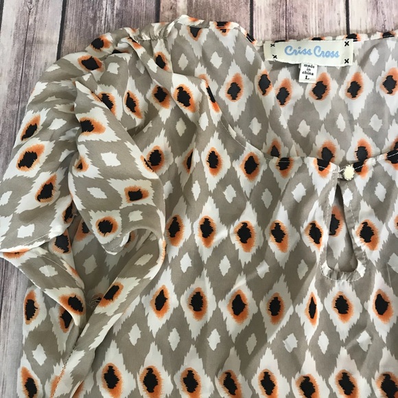 Criss Cross Ikat Patterned Dress - Picture 4 of 5